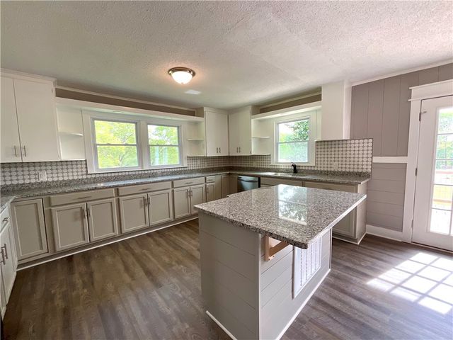 187 Lin Ollie Lane, Westminster, SC 29693