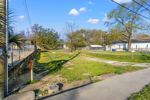 5259 Rivers Avenue, North Charleston, SC 29406