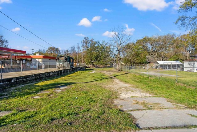 5259 Rivers Avenue, North Charleston, SC 29406