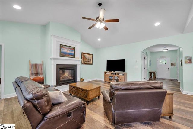 40 Glen Springs Road, Travelers Rest, SC 29690