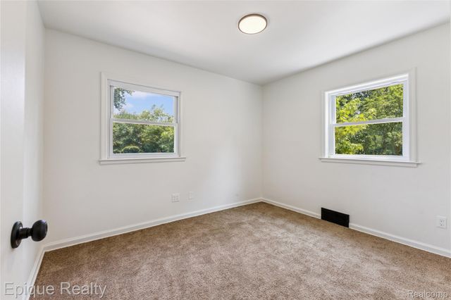 1808 W 12 Mile Road, Royal Oak, MI 48073