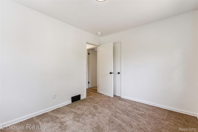 1808 W 12 Mile Road, Royal Oak, MI 48073