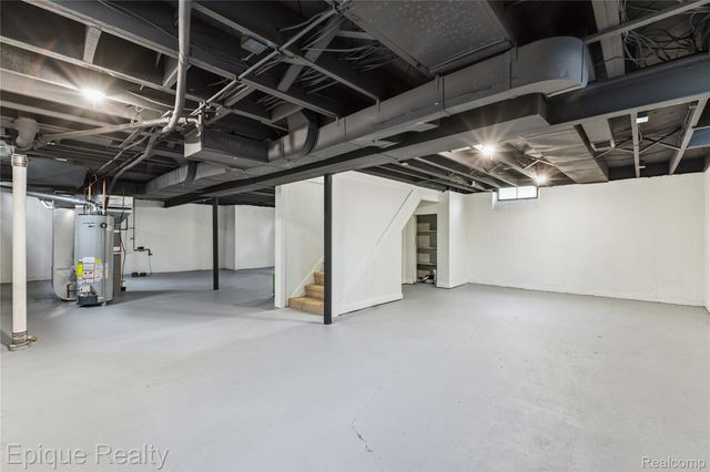 1808 W 12 Mile Road, Royal Oak, MI 48073