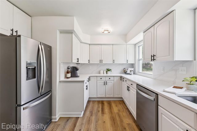 1808 W 12 Mile Road, Royal Oak, MI 48073