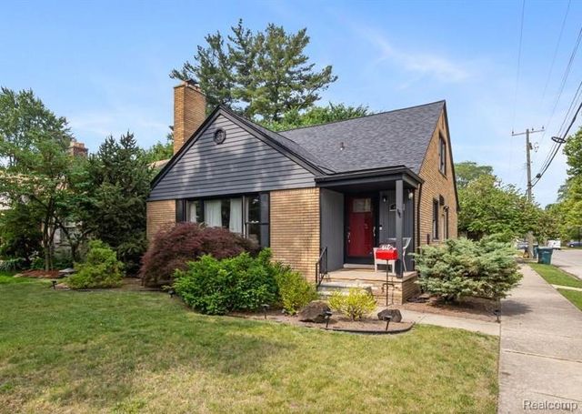 461 N Silvery Lane, Dearborn, MI 48128