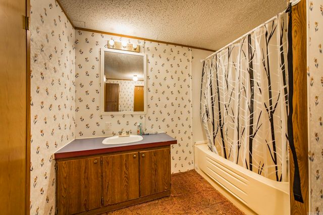 100 Simmons Road, Leola, AR 72084