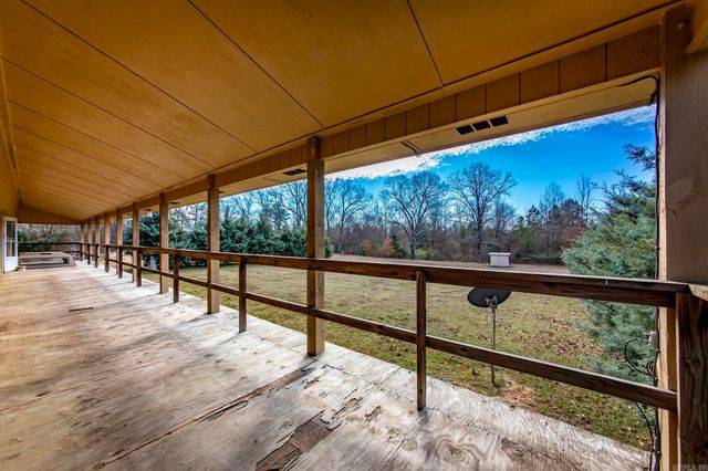 100 Simmons Road, Leola, AR 72084