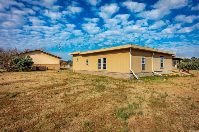 100 Simmons Road, Leola, AR 72084