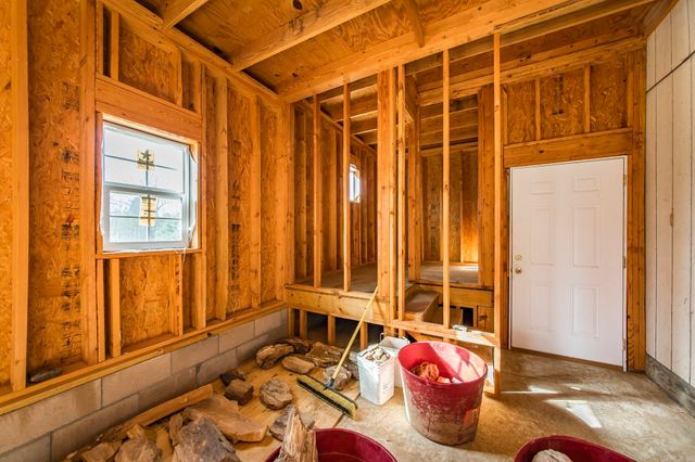 100 Simmons Road, Leola, AR 72084