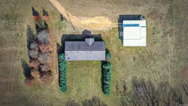 100 Simmons Road, Leola, AR 72084