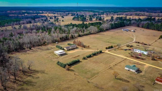 100 Simmons Road, Leola, AR 72084