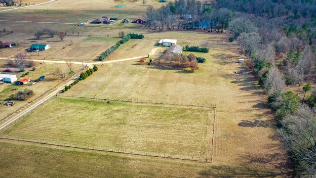 100 Simmons Road, Leola, AR 72084