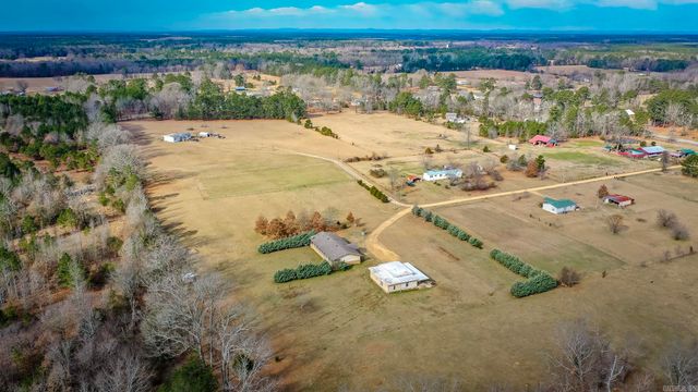 100 Simmons Road, Leola, AR 72084