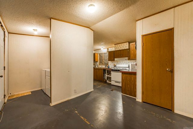 100 Simmons Road, Leola, AR 72084