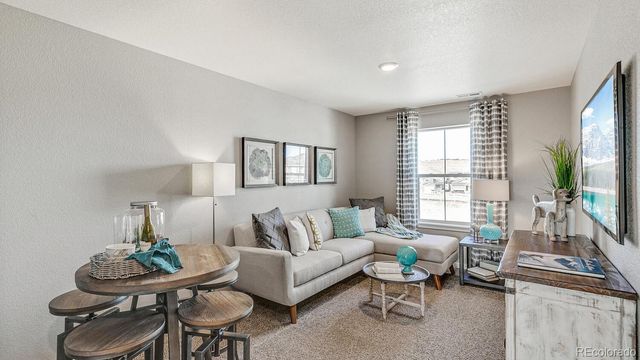 811 N Deer Park Street, Watkins, CO 80137