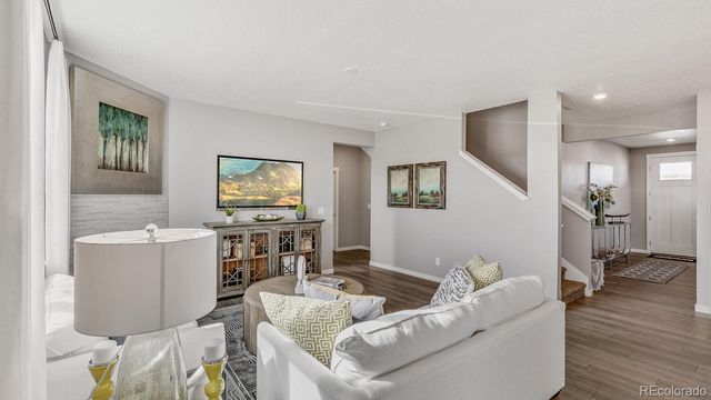 811 N Deer Park Street, Watkins, CO 80137