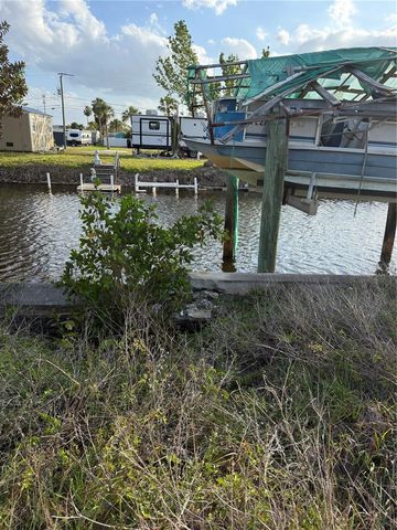 4153 HOLLIS AVENUE, Port Charlotte, FL 33953