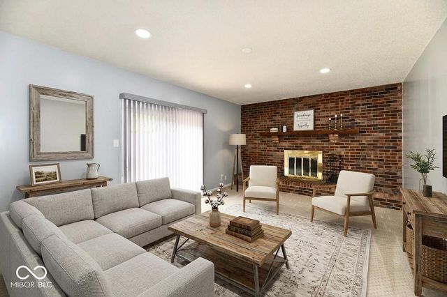 6721 Live Oak Road, Indianapolis, IN 46214