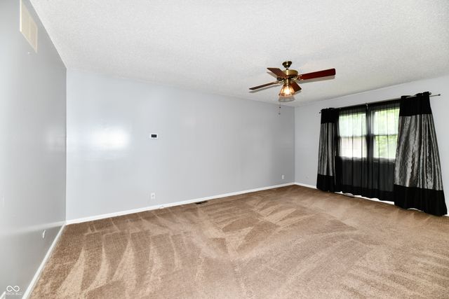 6721 Live Oak Road, Indianapolis, IN 46214