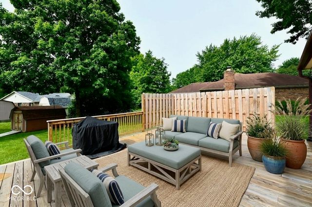 6721 Live Oak Road, Indianapolis, IN 46214