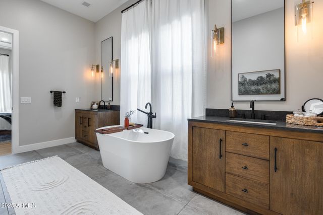 6439 W TOMBSTONE Trail, Phoenix, AZ 85083