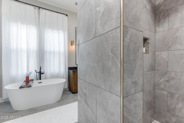 6439 W TOMBSTONE Trail, Phoenix, AZ 85083