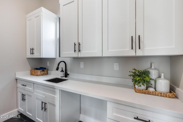 6439 W TOMBSTONE Trail, Phoenix, AZ 85083