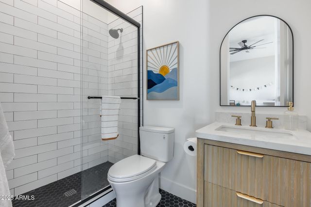 6439 W TOMBSTONE Trail, Phoenix, AZ 85083