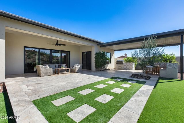 6439 W TOMBSTONE Trail, Phoenix, AZ 85083