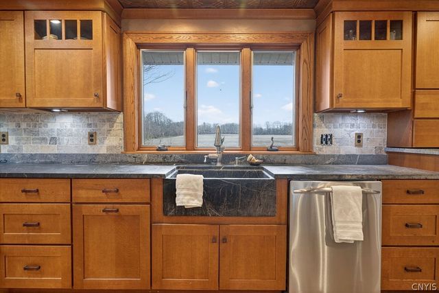 3582 Howlett Hill Road, Onondaga, NY 13031