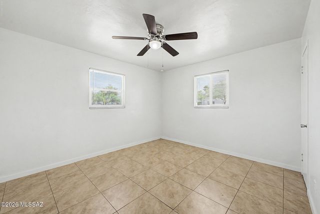 972 N Chrysler Drive, Tucson, AZ 85716