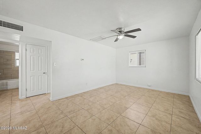 972 N Chrysler Drive, Tucson, AZ 85716