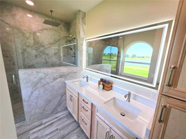834 SPRINGWOOD CIRCLE, Bradenton, FL 34212