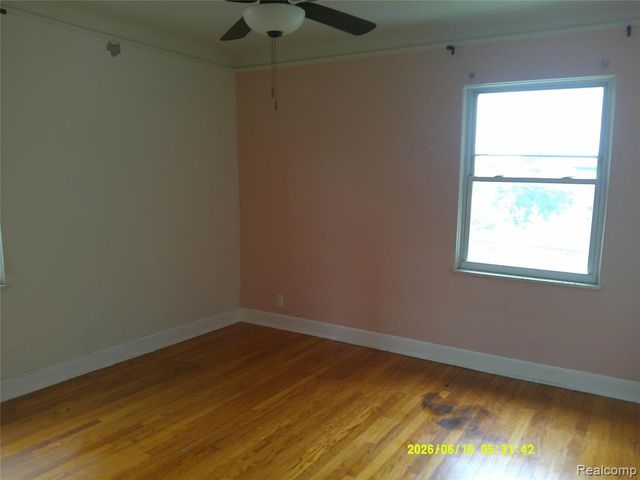 17158 Santa Barbara Drive, Detroit, MI 48221