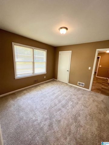 2429 3RD PLACE NW, Center Point, AL 35215