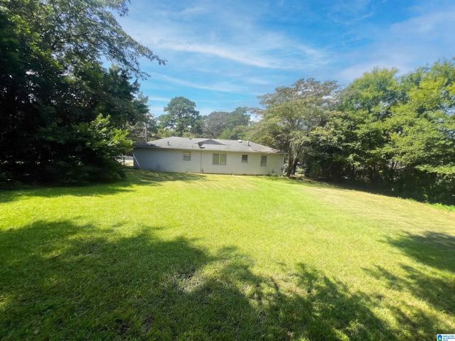 2429 3RD PLACE NW, Center Point, AL 35215