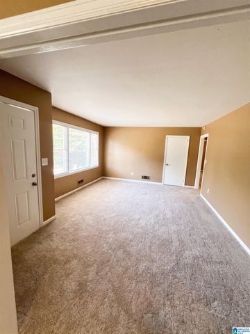 2429 3RD PLACE NW, Center Point, AL 35215