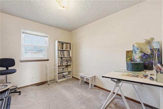 5421 Crest Drive, Kansas City, KS 66106