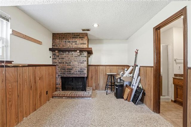 5421 Crest Drive, Kansas City, KS 66106