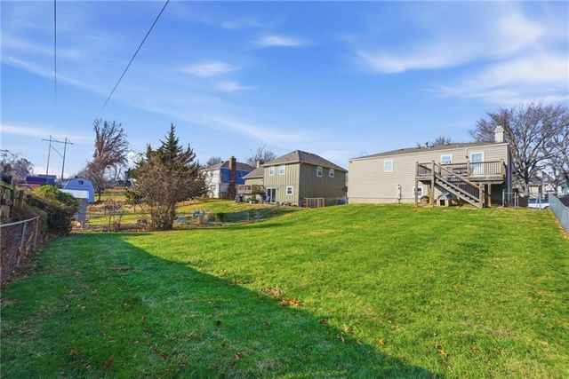 5421 Crest Drive, Kansas City, KS 66106