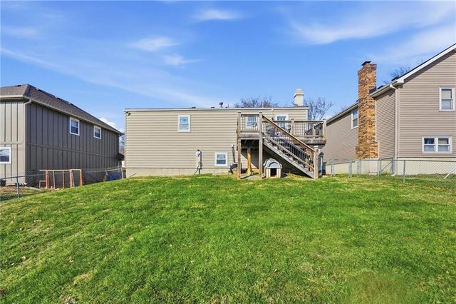 5421 Crest Drive, Kansas City, KS 66106