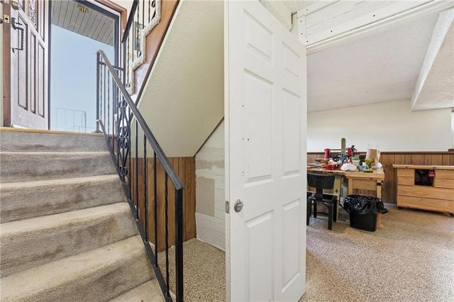 5421 Crest Drive, Kansas City, KS 66106