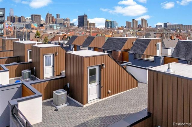 2037 11th Street 9, Detroit, MI 48216