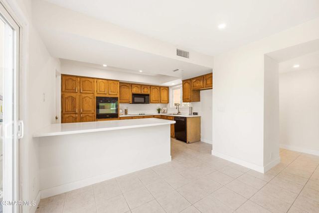 1492 Mandalay Court, Camarillo, CA 93010