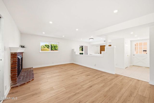 1492 Mandalay Court, Camarillo, CA 93010