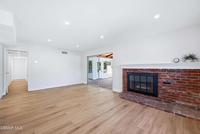 1492 Mandalay Court, Camarillo, CA 93010