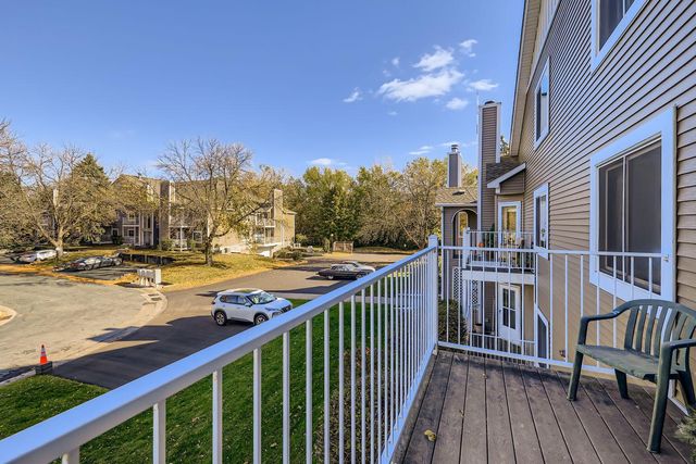 766 County Road F W 715, Shoreview, MN 55126