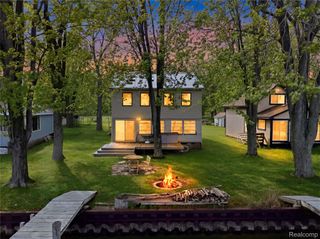6556 Dickinson Island, Clay Township, MI 48001