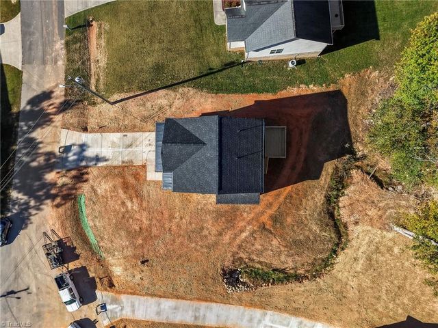 513 Woods Drive, Randleman, NC 27317