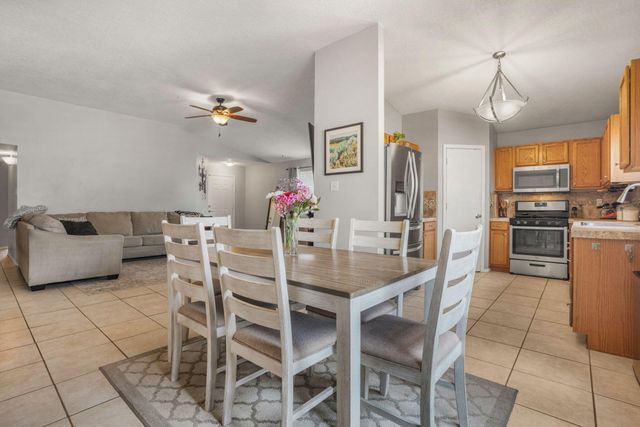 6109 Burgos Avenue NW, Albuquerque, NM 87114